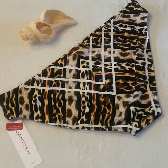 𝅺JANTZEN PLUS SIZE TRIBAL SWIM BOTTOM - Picture 4 of 8